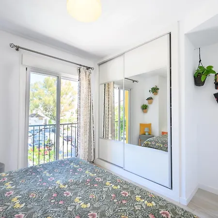 Mountain Vista & Hammock Stay Apartment